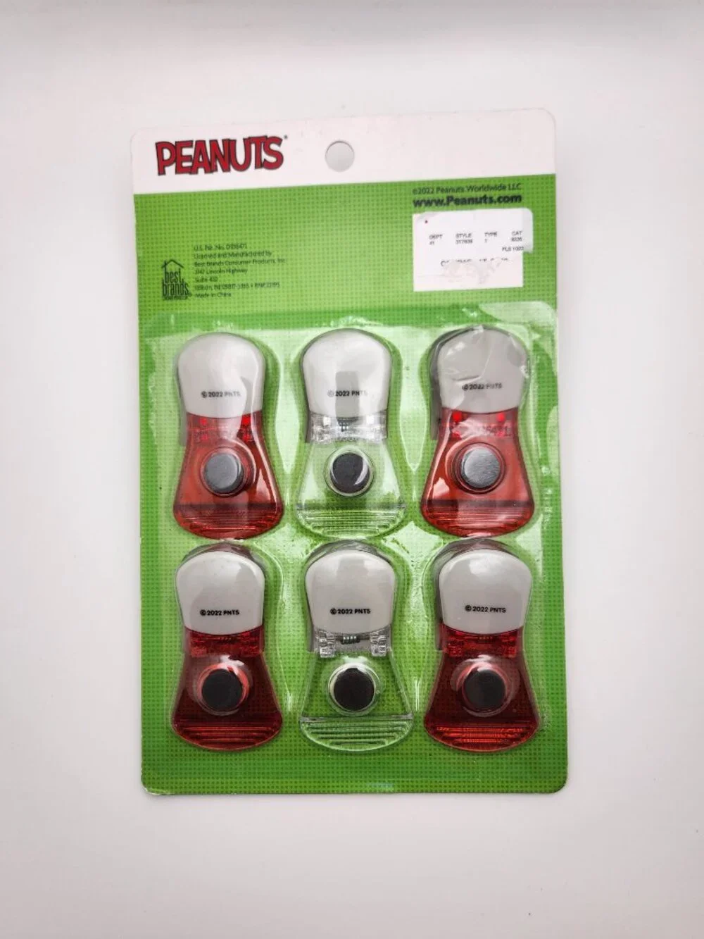 Peanuts Snoopy Christmas Magnetic Bag Clips – 6 Pack - New